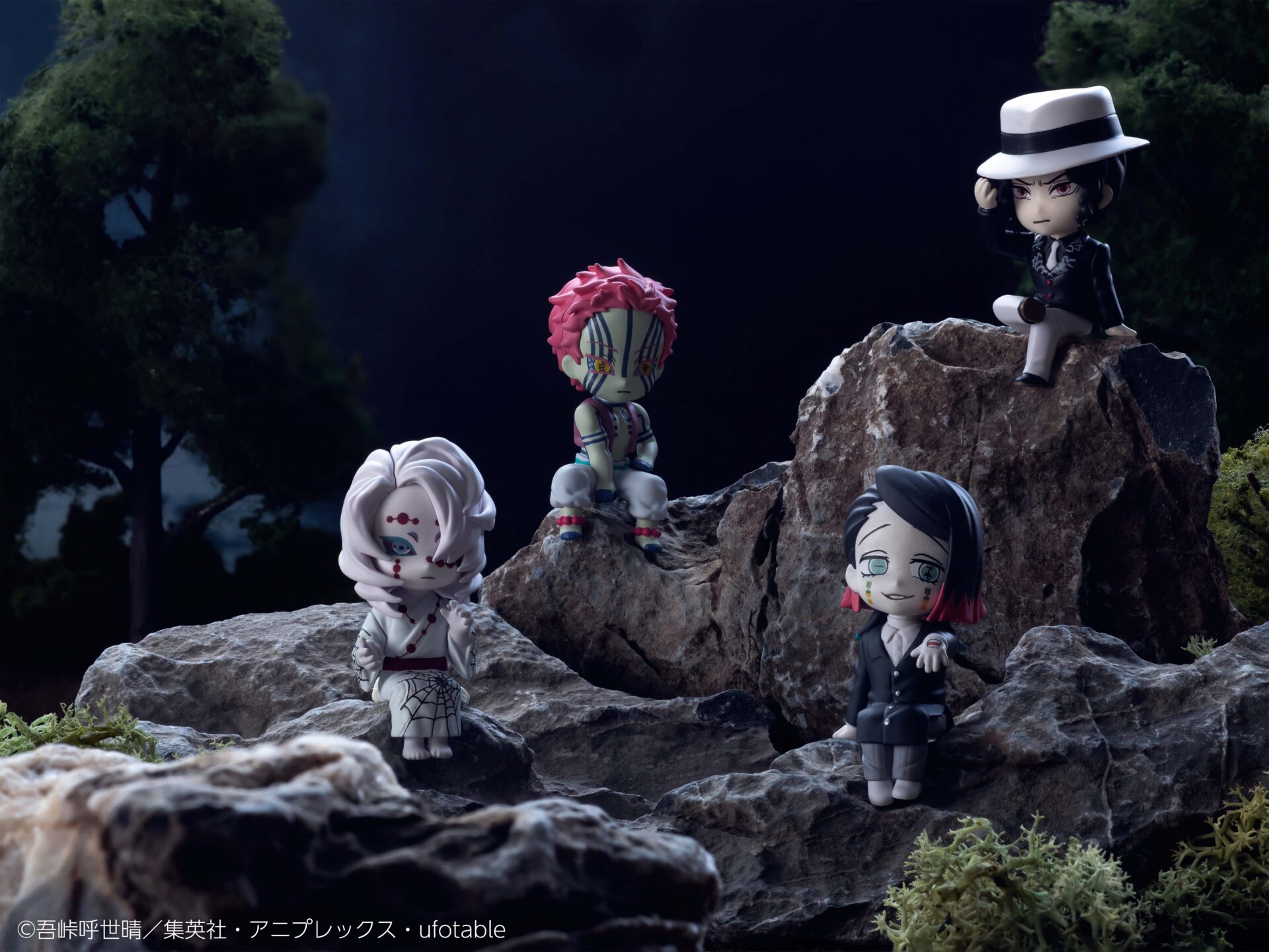 座る「鬼滅の刃」25体セット｜株式会社キタンクラブ