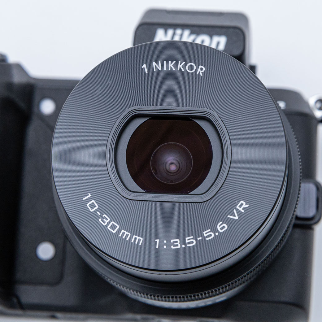 Nikon Nikon 1 V2 ブラック, VR 10-30mm F3.5-5.6 PD-ZOOM – ねりま