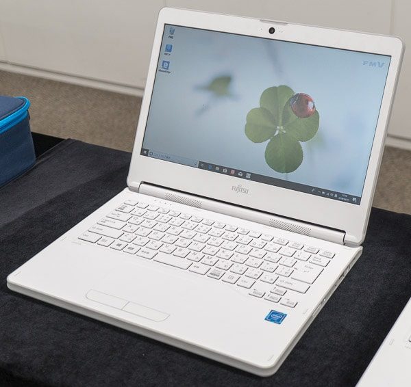 小学生のプログラミング教育に！ 富士通LIFEBOOK LH55/C2 ＆ LH35/C2