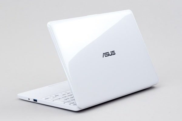 ASUS VivoBook E203MA-4000 レビュー：激安なのにけっこう使える小さな