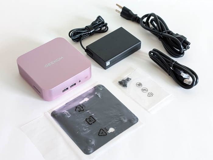 GEEKOM A6レビュー：高性能で小さなミドルレンジクラスのミニPC【PR