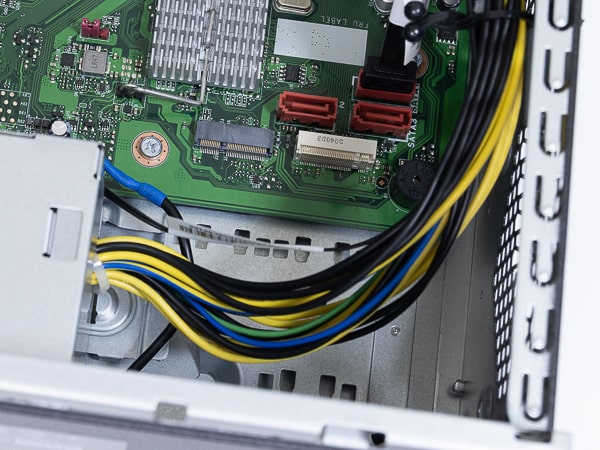 ThinkCentre M75t Mini-Tower Gen2購入時＆パーツ増設時の注意点