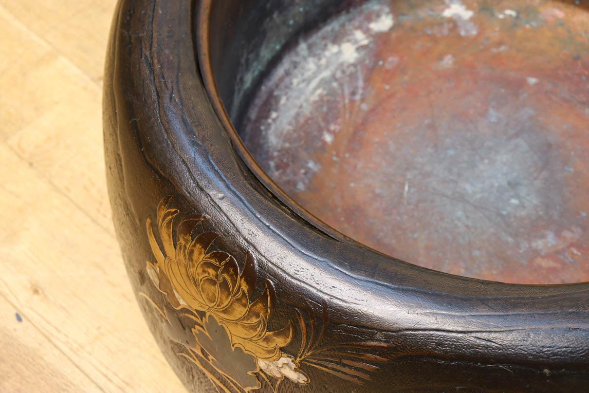 特大サイズ‼ 菊や小鳥の蒔絵で時代感漂う桐火鉢 DC7598 – 古福庵