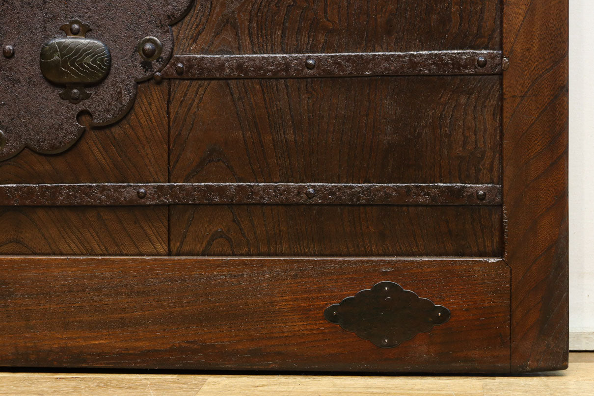 幅1210ミリ、高さ2043ミリ!! 欅杢目の美しい時代の風合いが貫録を