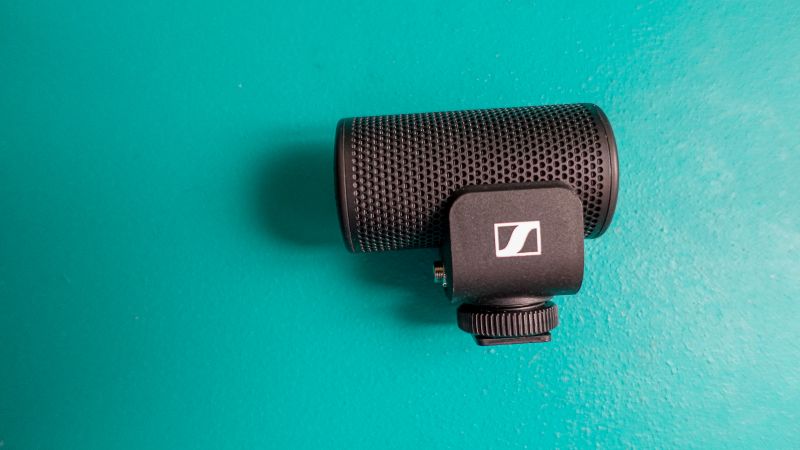 vlogスタイル特化のカメラ用マイク！「MKE200」レビュー – こおろぎさんち