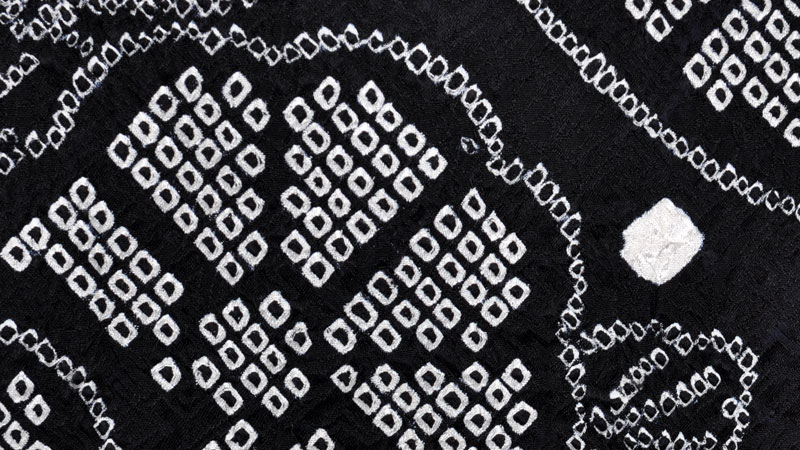 振袖(黒地・総絞り)｜着物レンタルあき (来店着付け無料・全国配送無料)