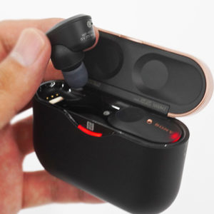 ワイドFM対応FM/AMハンディーポータブルラジオ「ICF-P37」、「ICF-P27