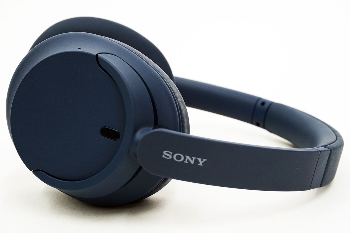 ソニーのワイヤレスノイキャンヘッドホン最軽量モデル「WH-CH720N