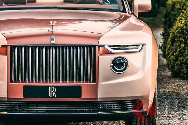 新車最高額の37億円超え⁉ 真珠のオシャ内装&キラ顔の特注車