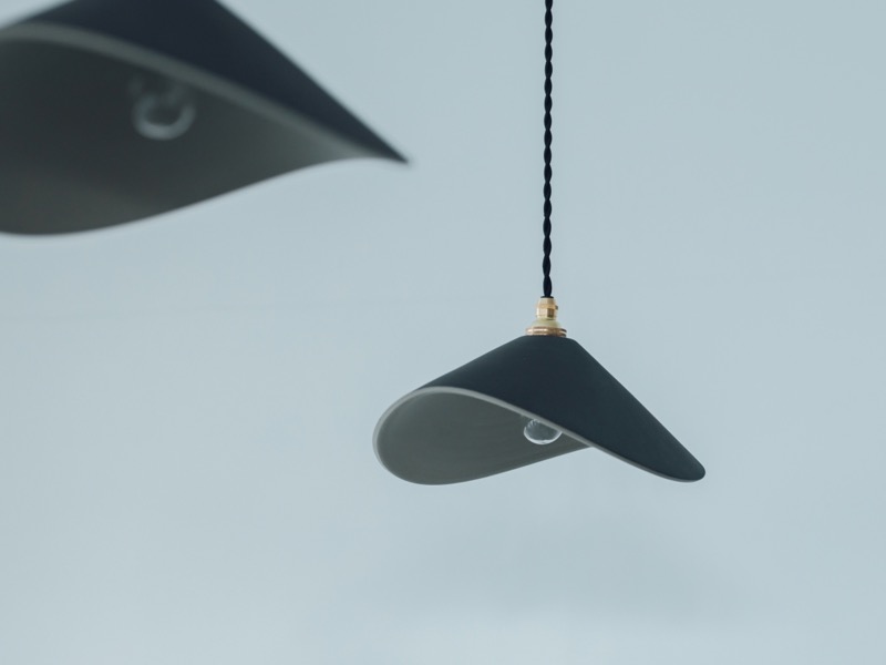 ついつい眺めていたくなる』3rd ceramicsさんのペンダントライト