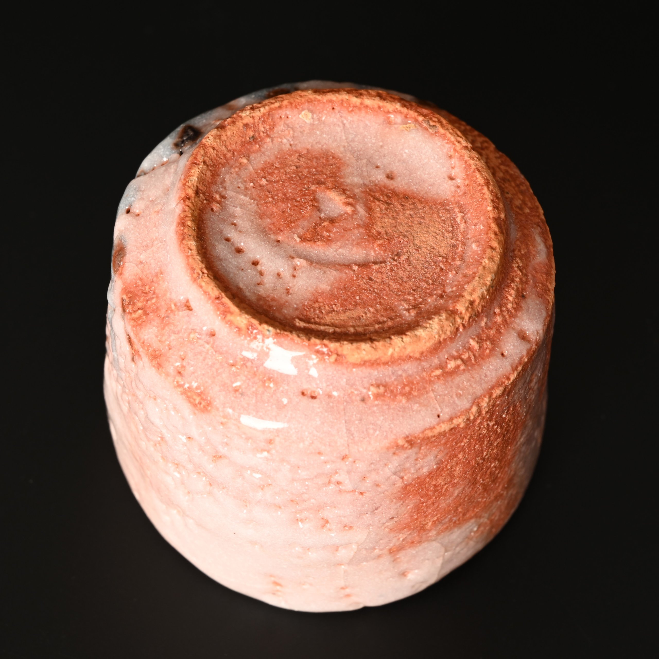 加藤孝造 志野ぐい呑 | 銀座 黒田陶苑オンラインショップ