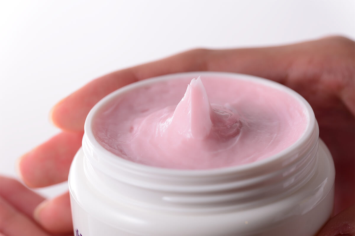 紫根ピュアクリーム | 紫根美容本舗