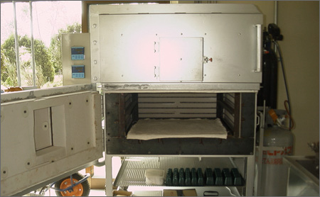 ガラス工芸用 徐冷炉[共栄セラミック株式会社]