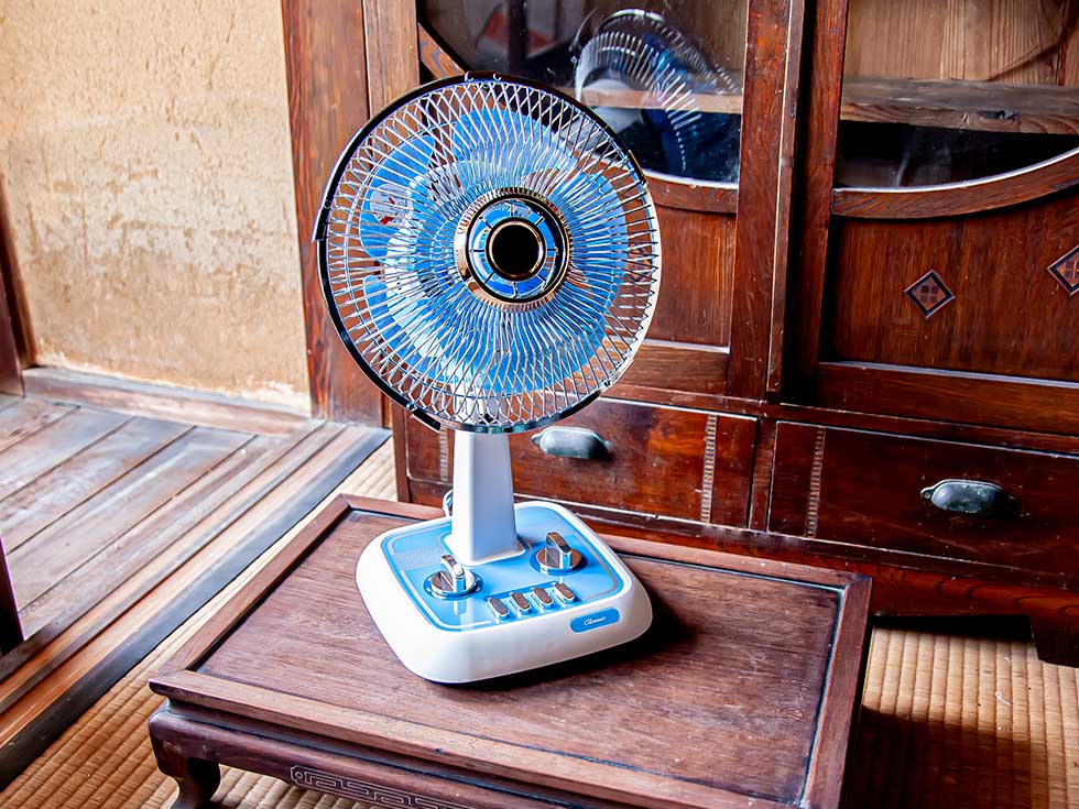 レトロデザインミニ扇風機ツインつまみKLF-2056 | コイズミオンライン