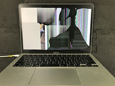 MacBook Air A2337 2020年式の液晶割れ【41580円】 | 液晶修理.Net