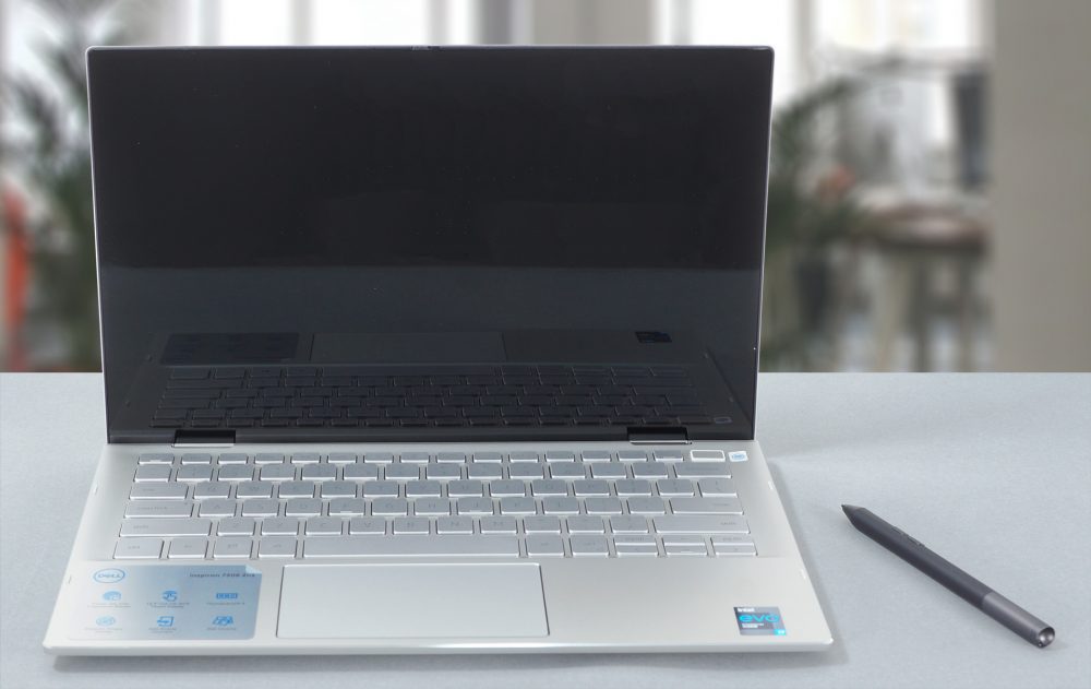 Dell Inspiron 13 7306 2-in-1 review - part from the Evo platform