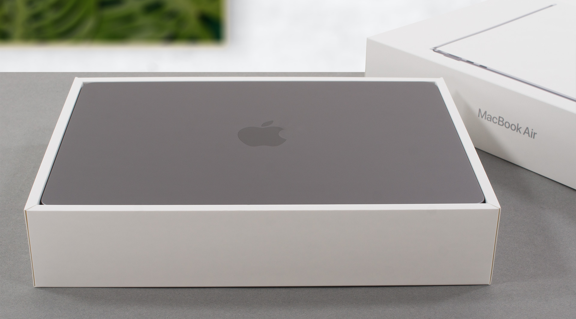 Apple MacBook Air (M2, 2022) review | LaptopMedia.com