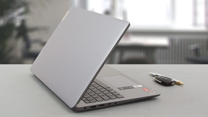 Lenovo IdeaPad 3（15インチ、2022年）レビュー | LaptopMedia 日本