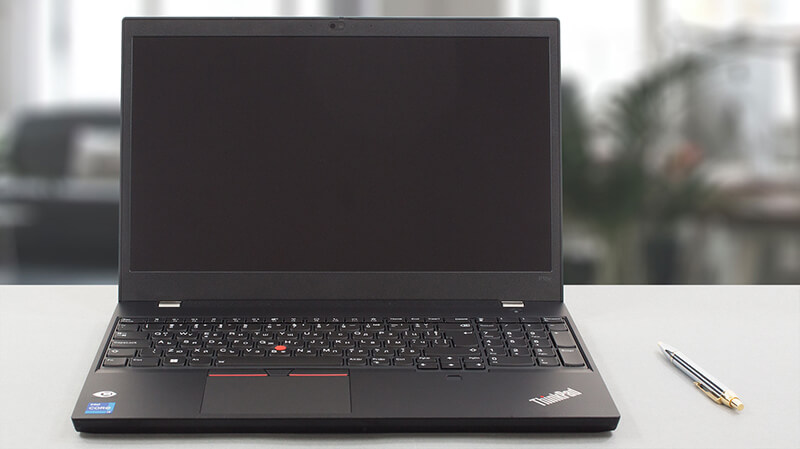 Lenovo ThinkPad P15v Gen 3の開封方法 - 分解とアップグレード