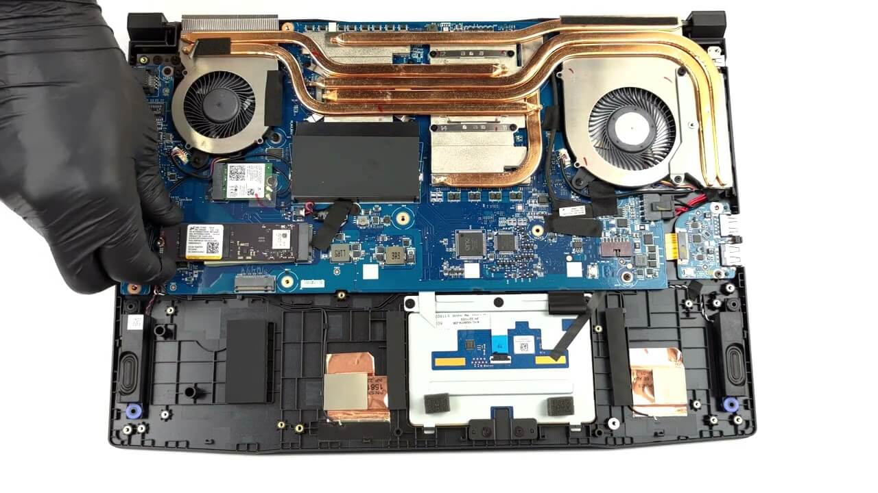 MSI Katana 15 (B13V)の開封方法 - 分解とアップグレードのオプション