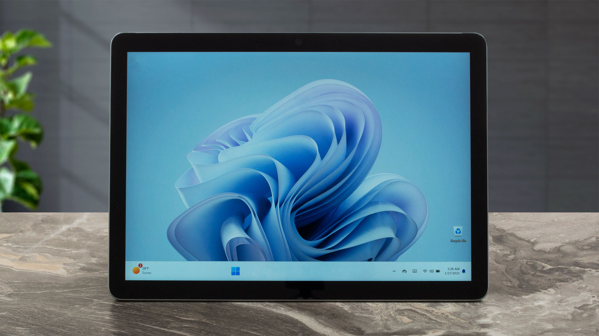 Microsoft Surface Go 4 - スペック、テスト、価格 | LaptopMedia 日本