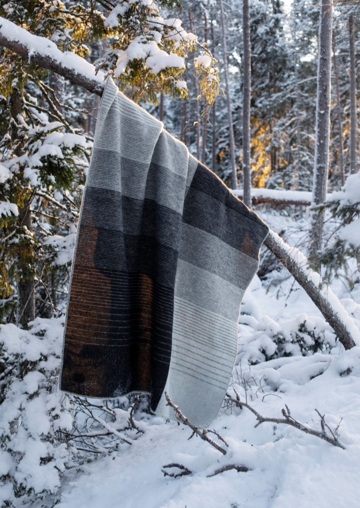 KAAMOS wool blanket 150x200cm – LAPUAN KANKURIT（ラプアンカンクリ）