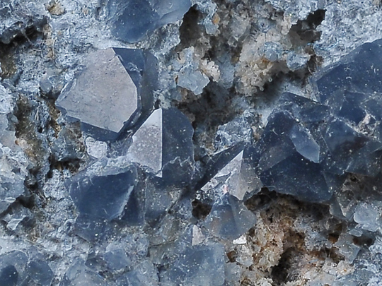 青水晶 Blue Quartz 鉱物たちの庭