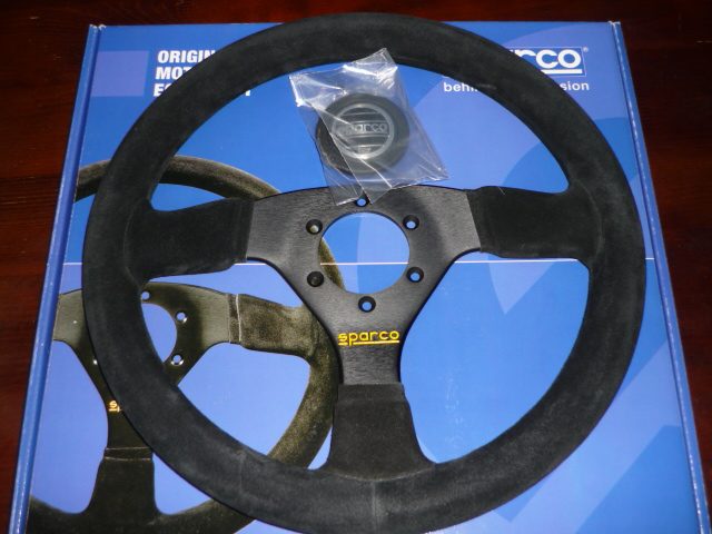 SPARCO スパルコ ステアリング R323 ブラックスエード – ラ・アン