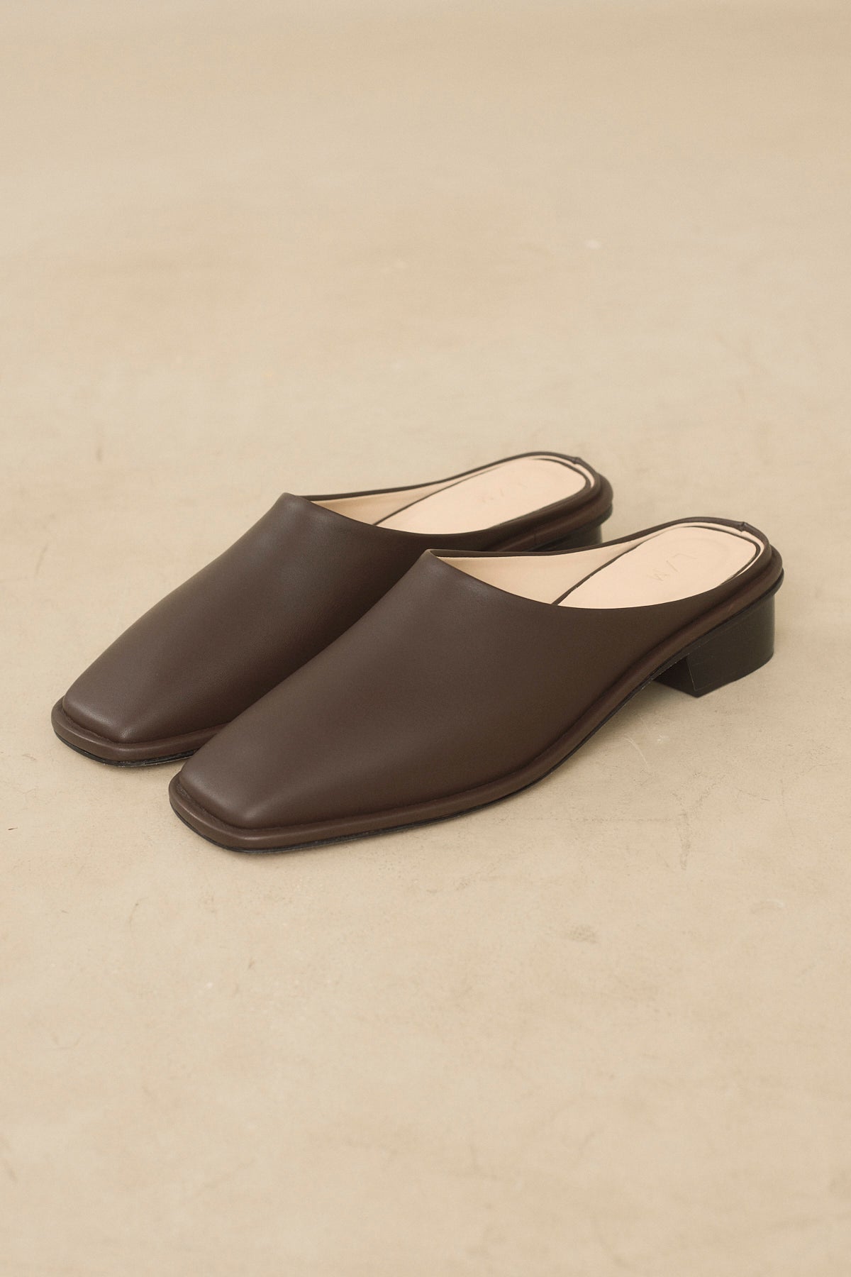 SQUARE MULE – Lauren Manoogian