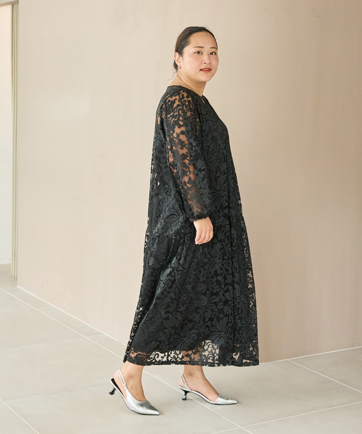 フラワー刺繍ワンピース(インナーキャミ付き) | ラビアンジェ-⼤きい