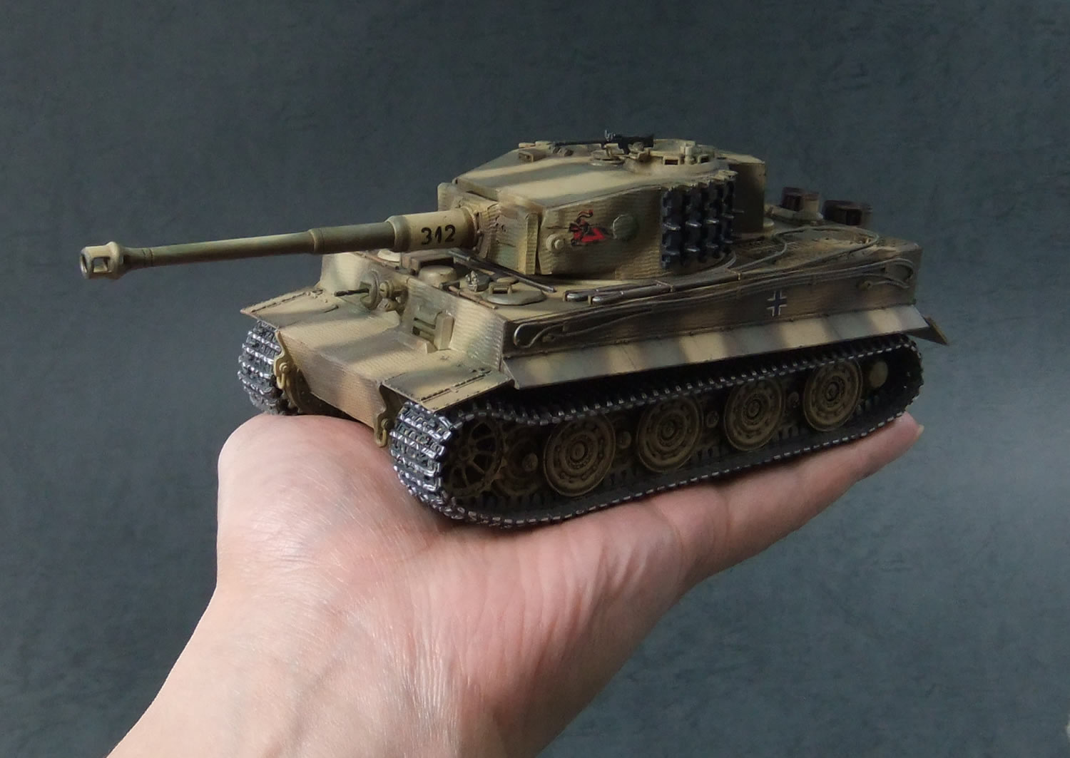 タミヤ 1/48 ドイツ重戦車 タイガーI 後期生産型 完成 | レイヤシフト