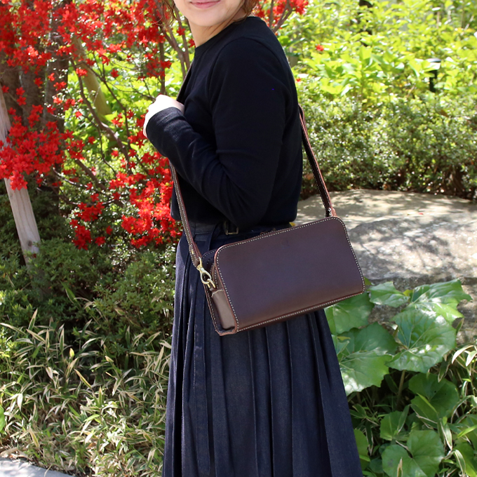 chikcc スカイブルー 牛革ショルダーバッグ 編み込みハンドル スカイ