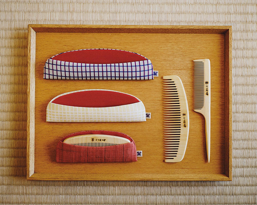 京都「かづら清」で探す和小物】つげくし、つばき油…創業150年以上の