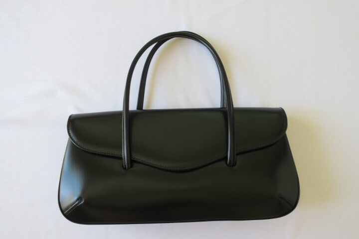 秋はCOMME des GARÇONS のバッグから | LEE