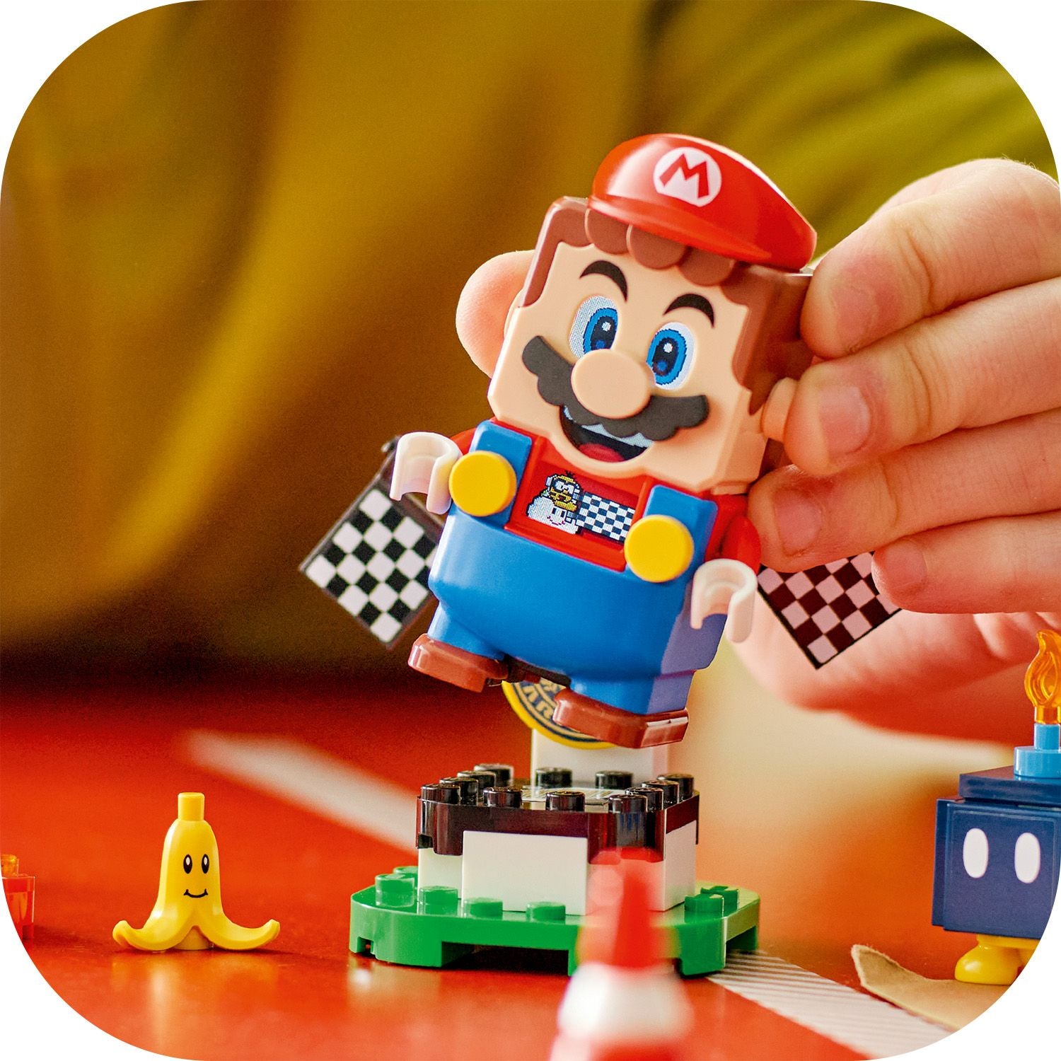 LEGO® Super Mario™: Mario Kart™ – Interactive LEGO® Mario