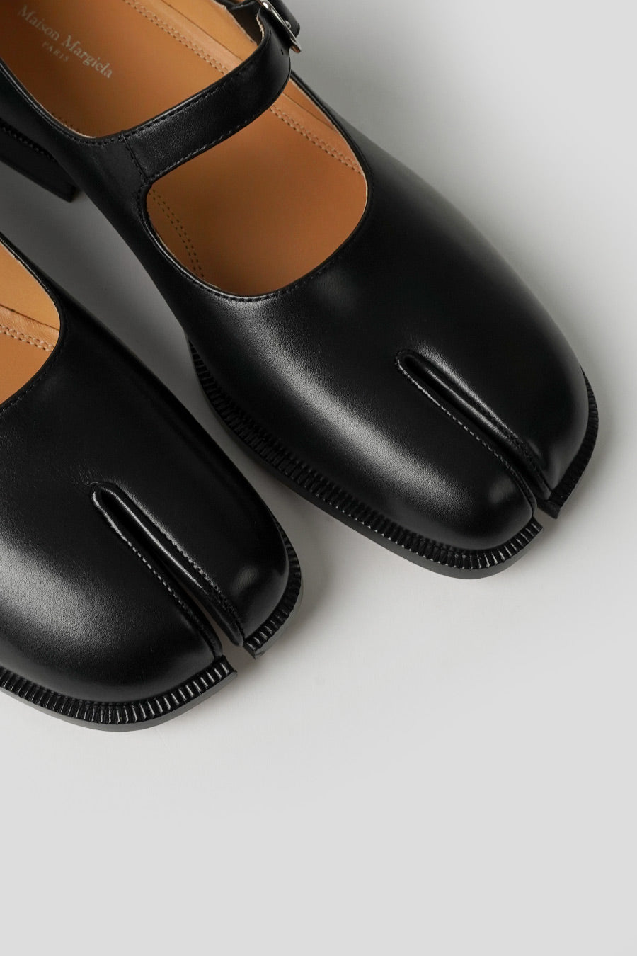 Maison Margiela - BLACK MARY-JANE TABI SHOES – LE LABO STORE