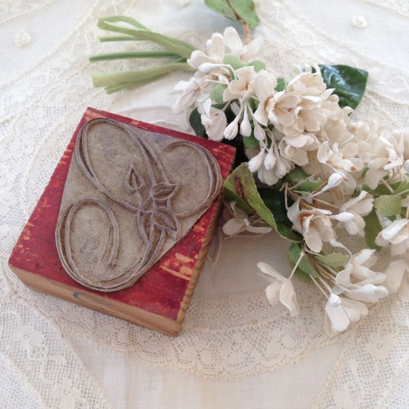 フランス モノグラム イニシャル スタンプ C 花文字 mercerie・手芸用品