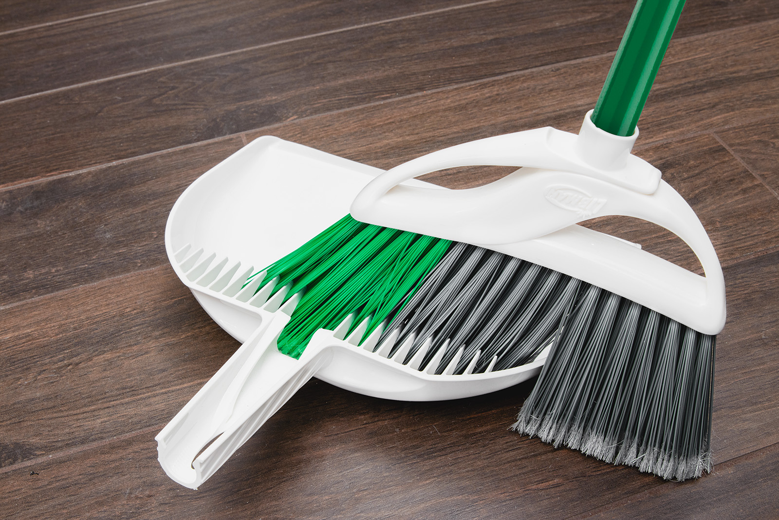 Large Precision Angle® Broom with Clean Fibers Dustpan | Libman