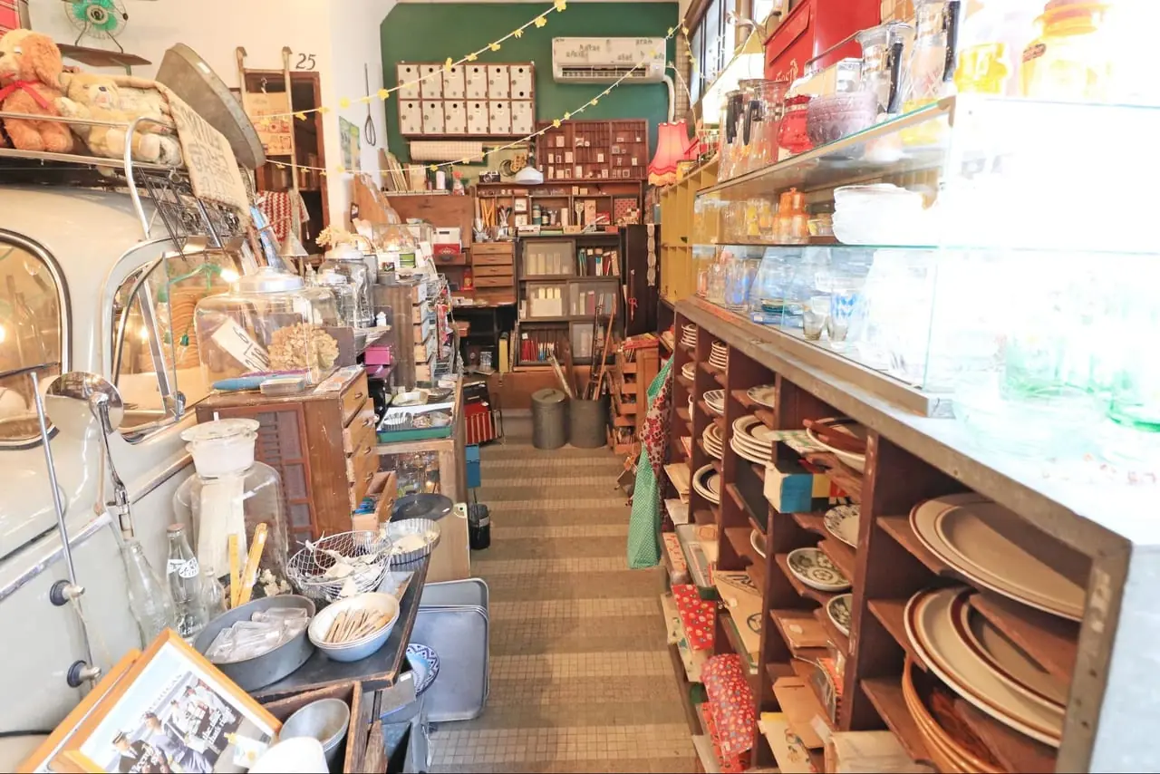 レトロかわいいが詰まっている。津島の小さな雑貨屋さん「25ris
