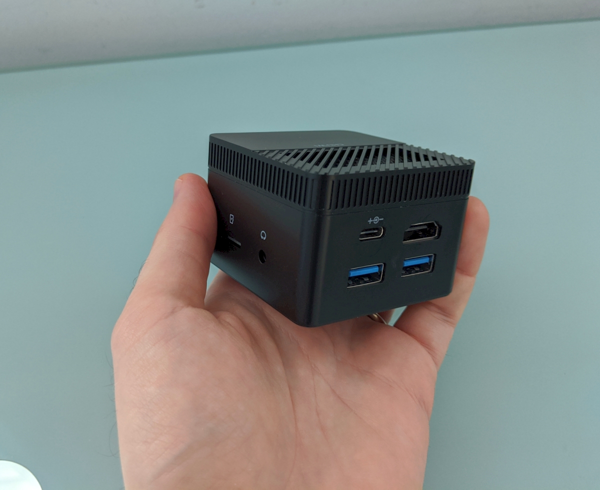 Chuwi LarkBox 2.4 inch mini PC review - Liliputing