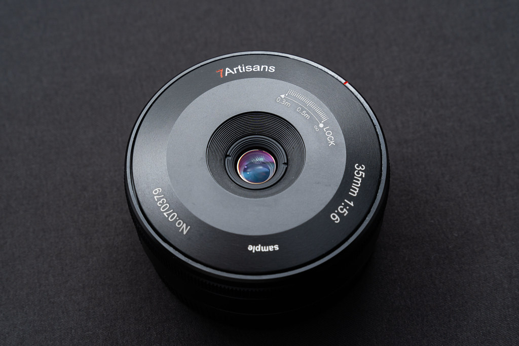 パンケーキレンズ七工匠7artisans 35mm F5.6のレビュー|おちゃカメラ。