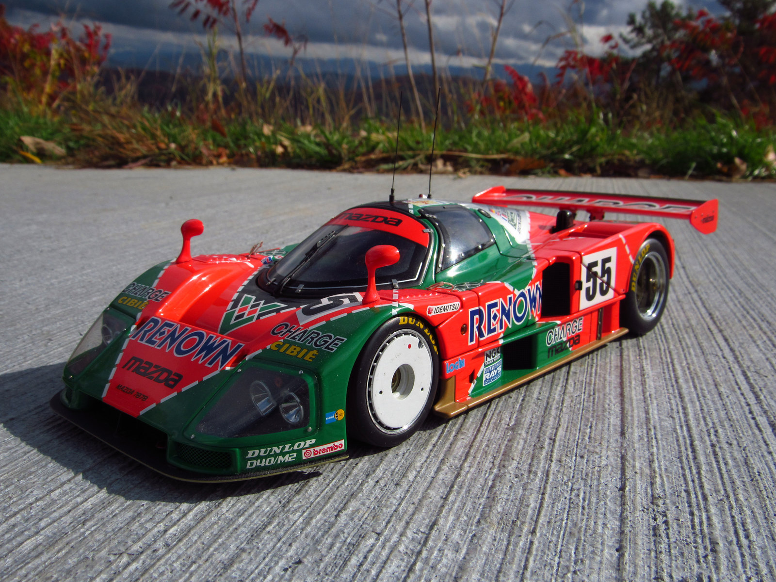 AUTOart Mazda 787B | DiecastXchange Forum