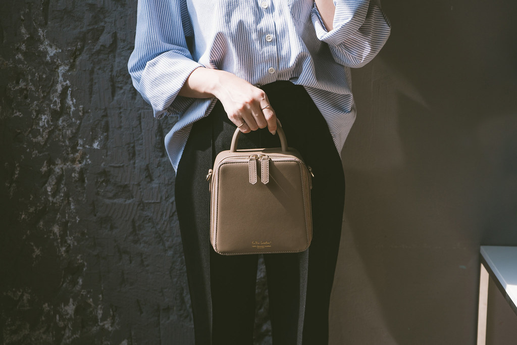 台湾 本革 スクエア型 ハンドバッグ(S) 手提げ 斜め掛け レディース