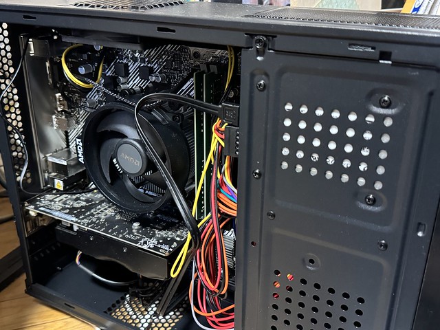 Ryzen5 5600X + Asus A520MK + PCケース セット Ryzen5 5600X + Asus