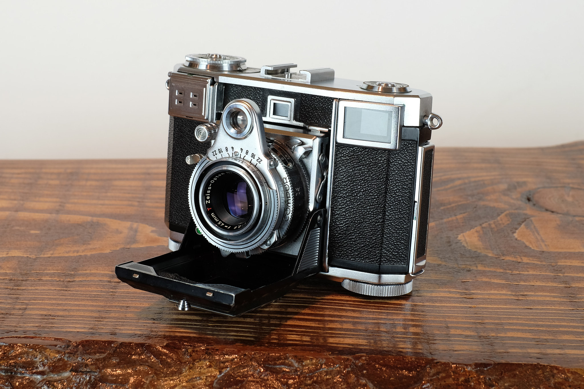 Zeiss IKON Contessa 35 circa 1955 film test - PentaxForums.com