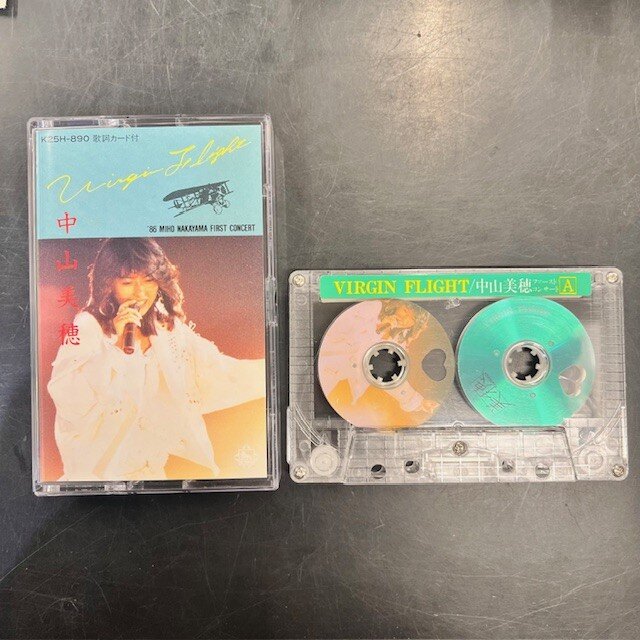 中山美穂「VIRGIN FLIGHT ファーストコンサート」カセットテープ入荷