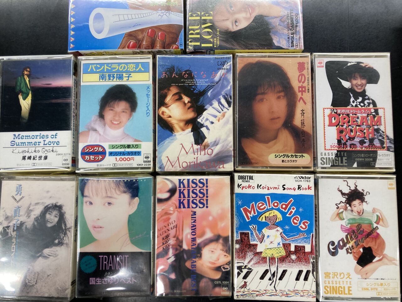 1/18(土)中古商品入荷情報《80年代アイドルカセットテープまとめて入荷