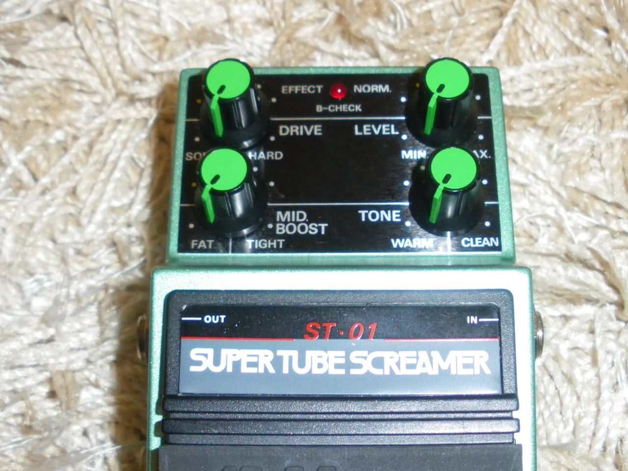ST-01 SUPER TUBE SCREAMER（Maxon） : 四人冗語