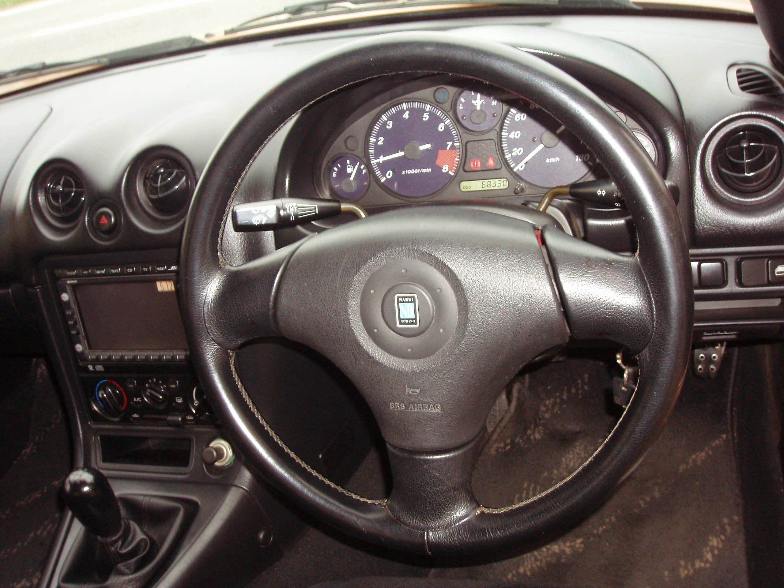 マツダ ロードスターNB1 ビレット8バーグリル装着 純正ナルディ革