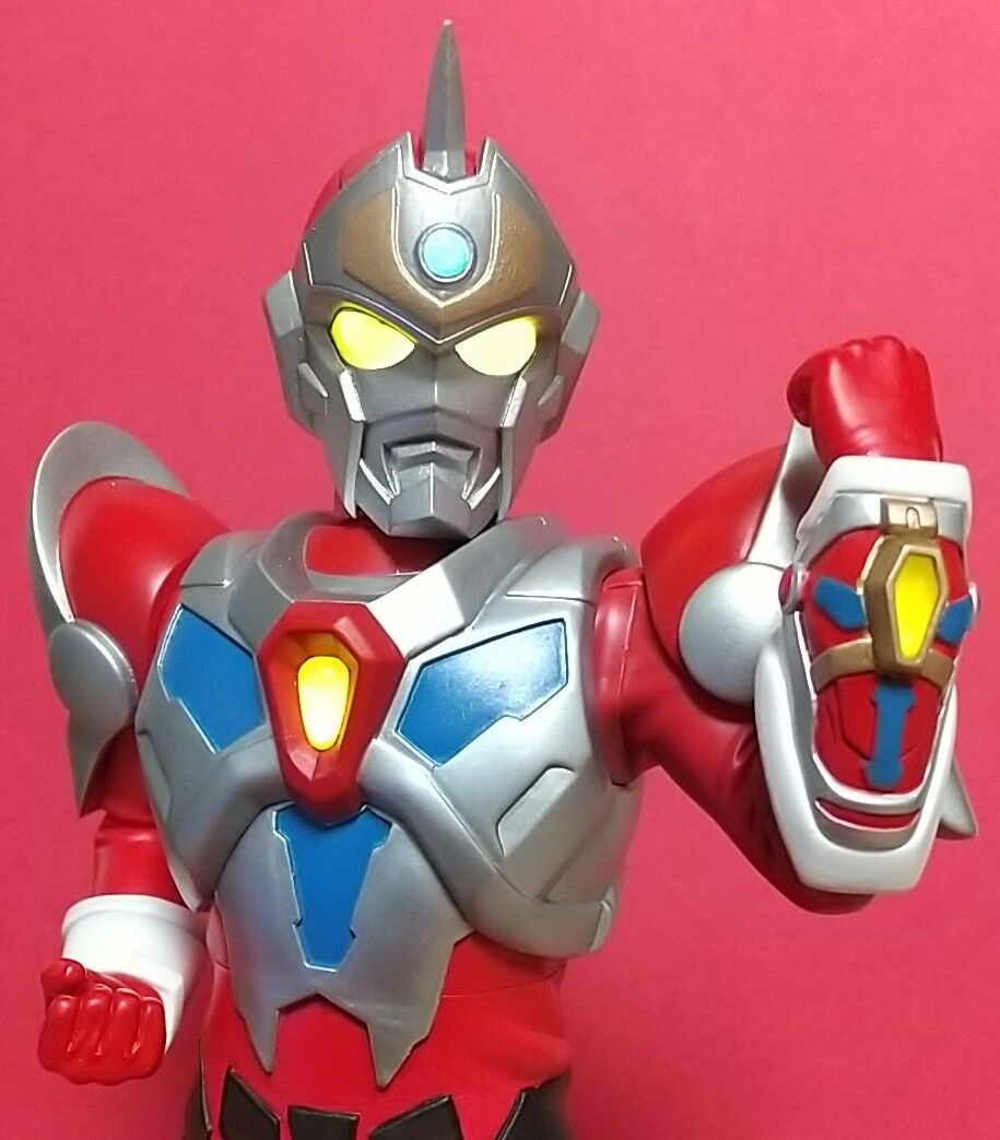 アクセプターなど発光ギミック搭載！】大怪獣シリーズ グリッドマン